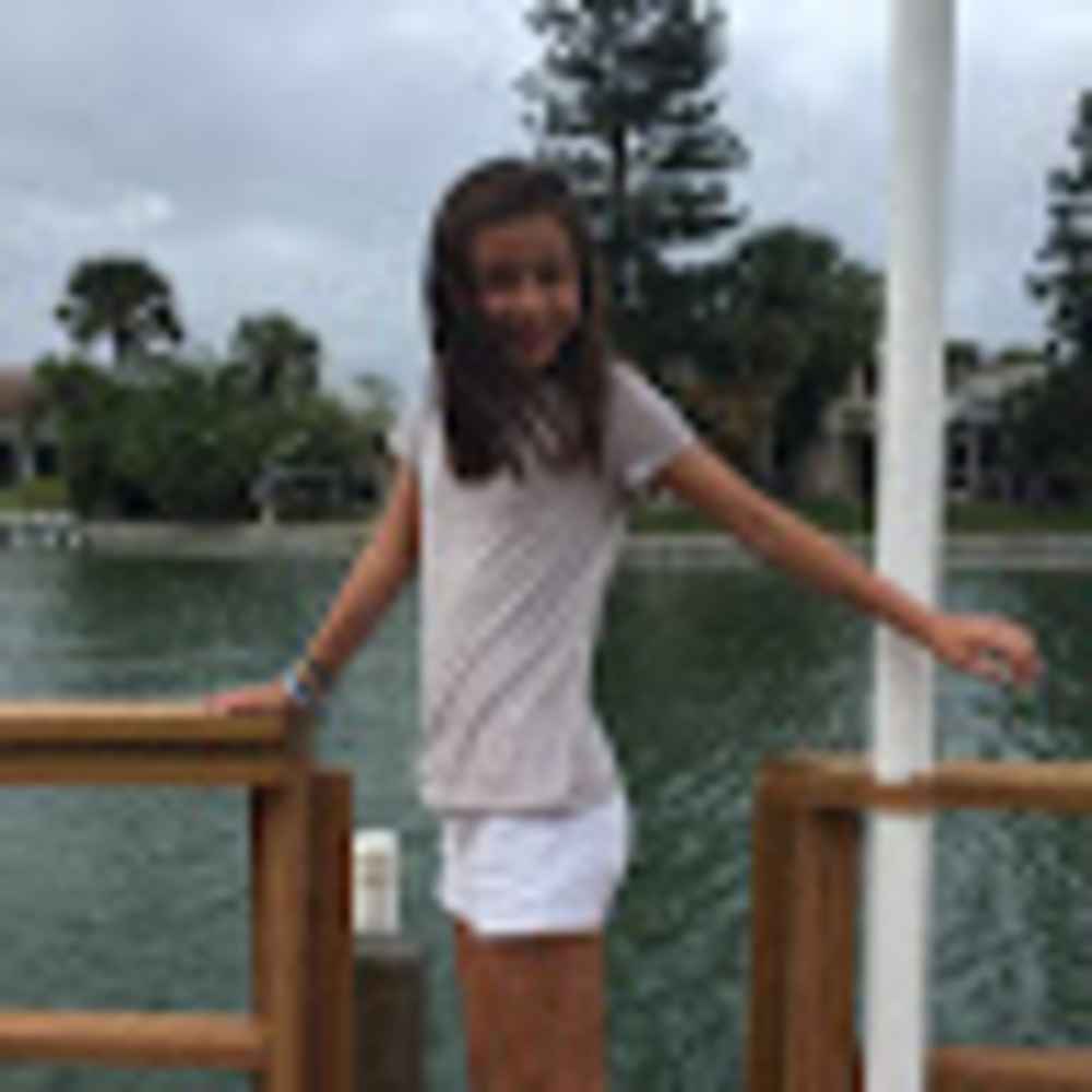 Meet your Posher, Calissa